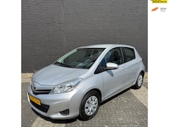 Toyota Yaris - 1.0 Vvt-i 5-DRS 2014 Grijs