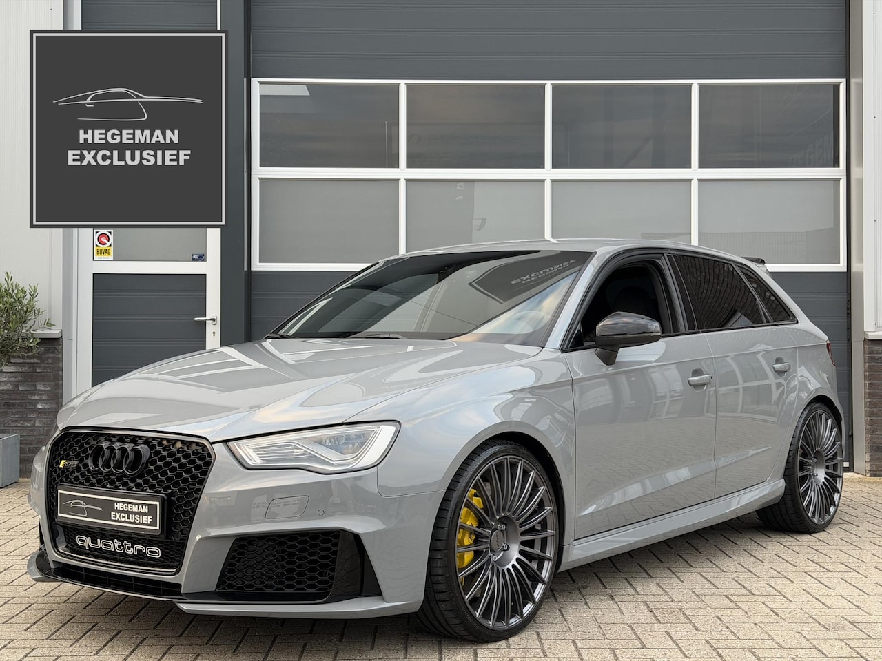 Audi RS3 - Sportback 2.5 TFSI RS 3 quattro Pro Line Plus | ROTIFORM | MILLTEK | RS-DESIGN | B&O | Cru - AutoWereld.nl