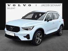 Volvo XC40 - 2.0 B4 Plus Dark / Verwarmbare voorruit / Audio Harman Kardon / Trekhaak /