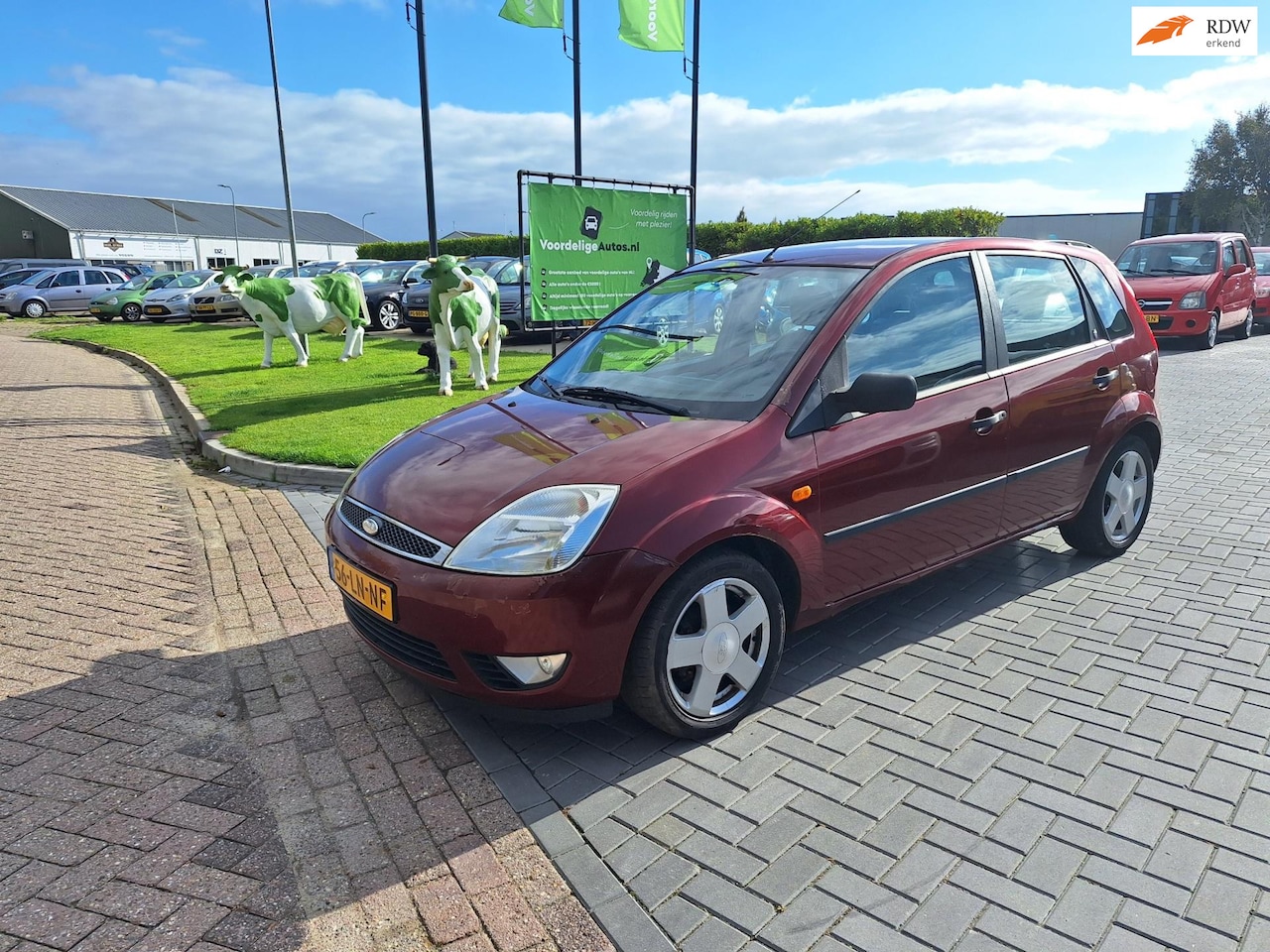 Ford Fiesta - 1.4-16V Ghia / AUTOMAAT / APK oktober 2026 - AutoWereld.nl