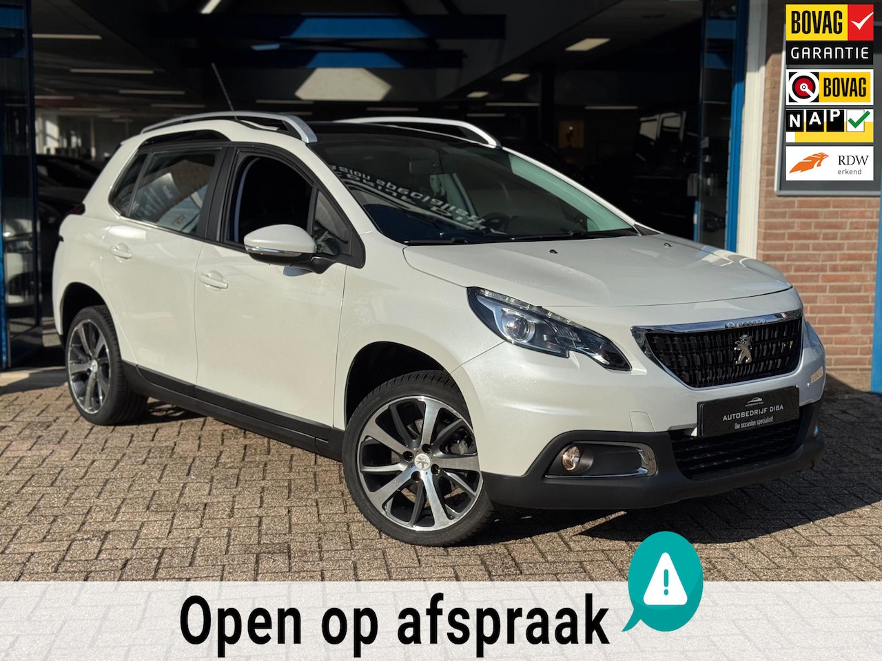 Peugeot 2008 - 1.2 PureTech Blue Lion 2018 NAVI CLIMA NAP! - AutoWereld.nl