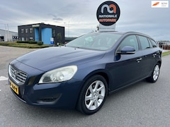 Volvo V60 - 1.6 D2 Momentum * EURO 5 * TOP AUTO