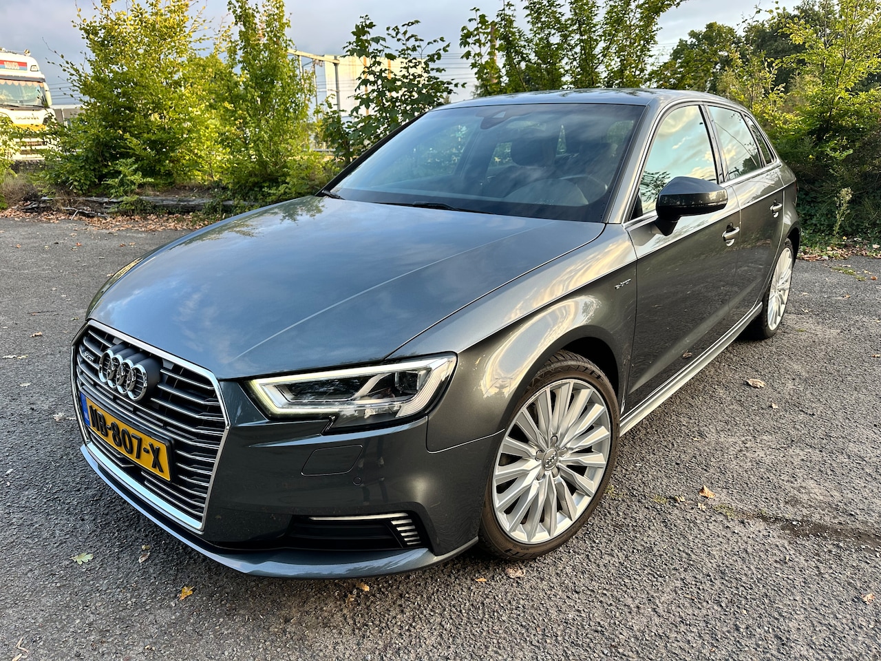 Audi A3 Sportback - 1.4 e-tron Sport Pro Line plus Audi A3 sportback 1.4 e-tron S-line PHEV 204PK virtual dash - AutoWereld.nl