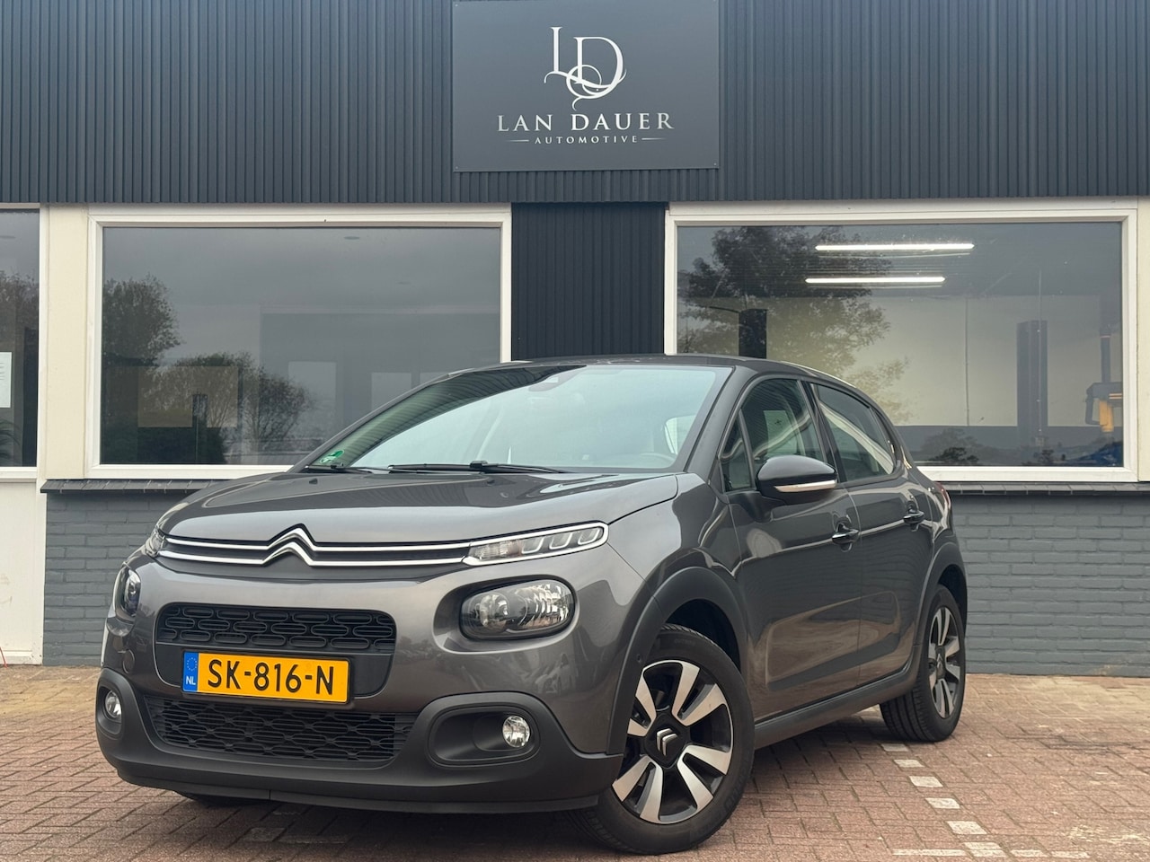 Citroën C3 - 1.2 PureTech S&S Shine |Automaat |Stoelverwarming - AutoWereld.nl
