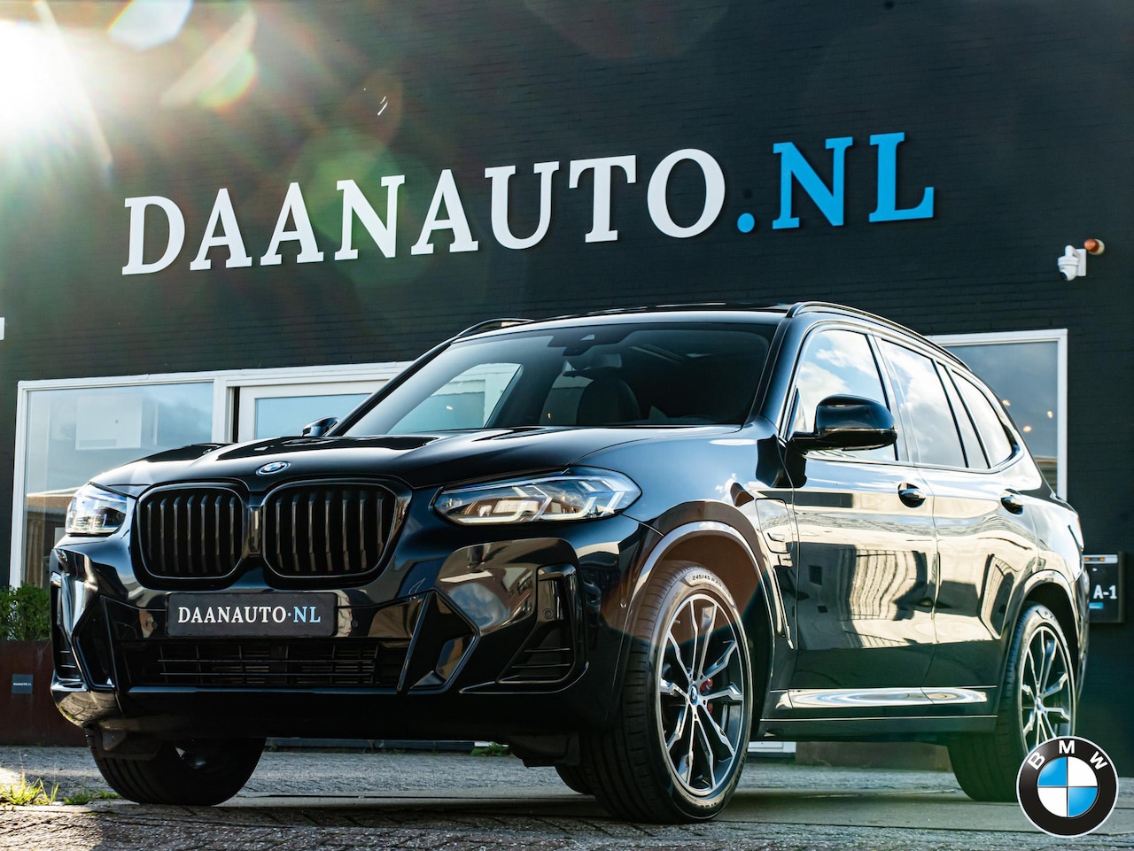 BMW X3 - xDrive30e High Executive M Sport Pano HUD Keyless Memory Trekhaak - AutoWereld.nl