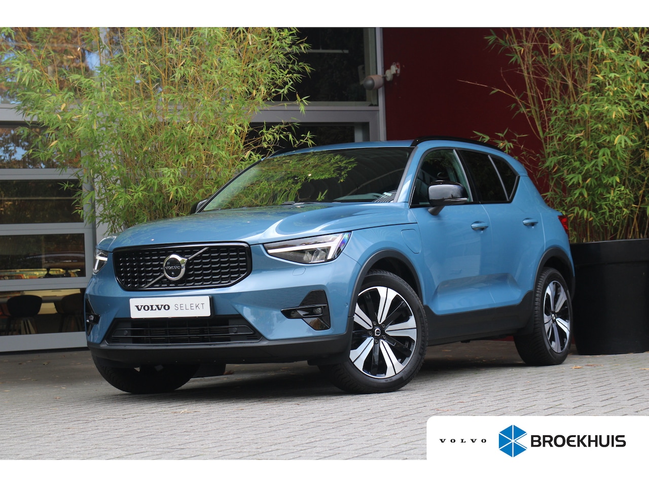 Volvo XC40 - 1.5 T5 Recharge R-Design | Trekhaak | 360 Camera | Panoramadak | Harman/Kardon | Adaptive - AutoWereld.nl