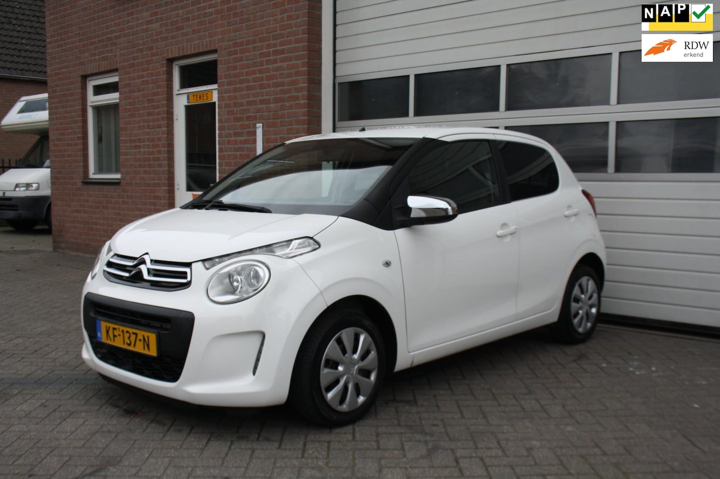 Citroën C1 - 1.0 e-VTi Selection Airco 2e Eigenaar, 5 Deurs, Led, Stuurbediening, Radio Telefoon - AutoWereld.nl