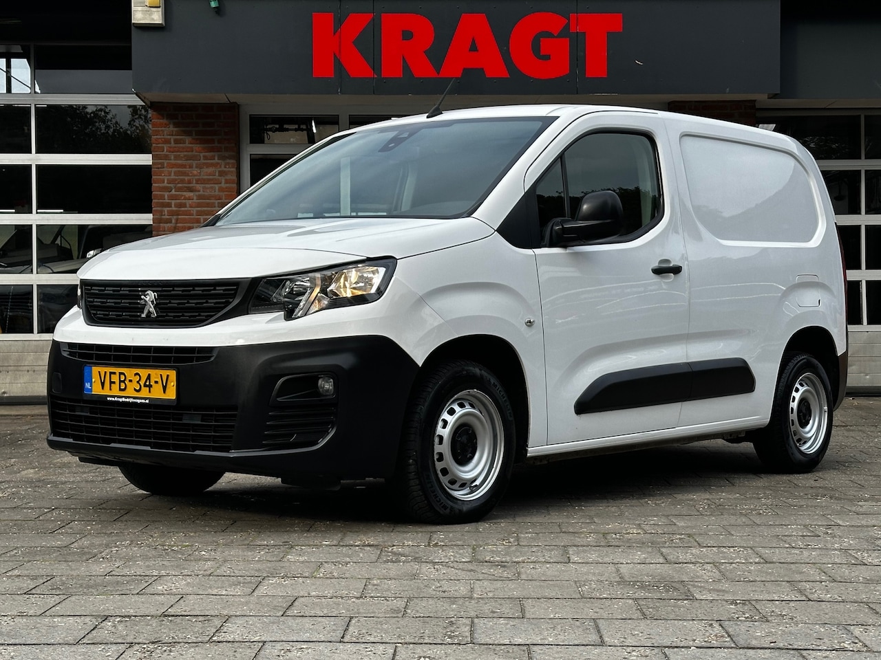 Peugeot Partner - 1.5 BlueHDI Premium 1.5 BlueHDI Premium, NAVI/CRUISE/AIRCO/SCHUIFDEUR/EURO6/DEALER ONDERHOUDEN/1e EIG - AutoWereld.nl