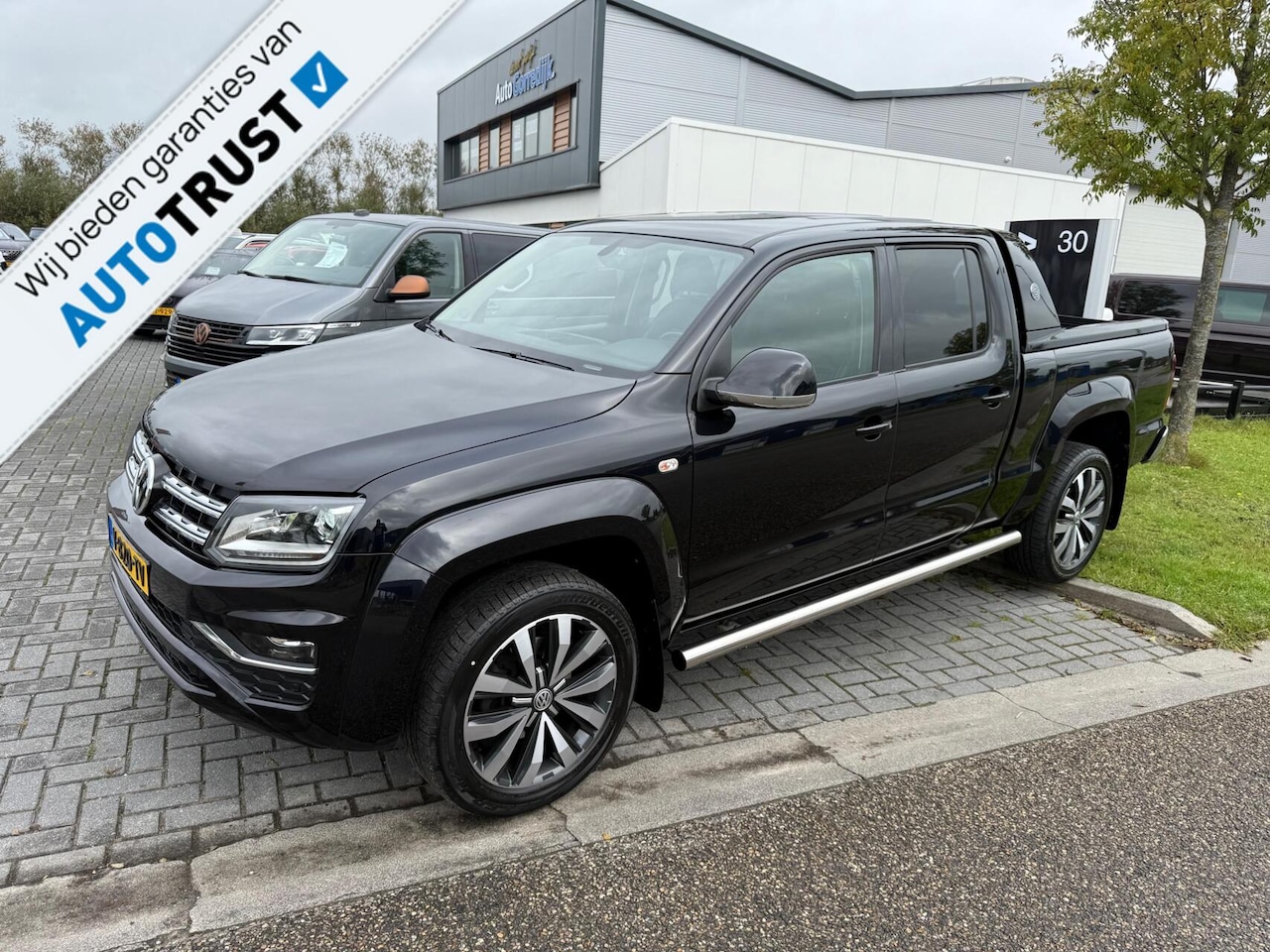 Volkswagen Amarok - 3.0 TDI 4Motion DC Highline V6 224Pk DC Dubbele Cabine XL Euro6 AVENTURA Grijs Kenteken - AutoWereld.nl
