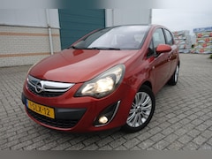 Opel Corsa - 1.4-16V Cosmo - vol. automaat - pann dak - navi - 1/2 leer - lm velgen -stoel/stuurverwarm