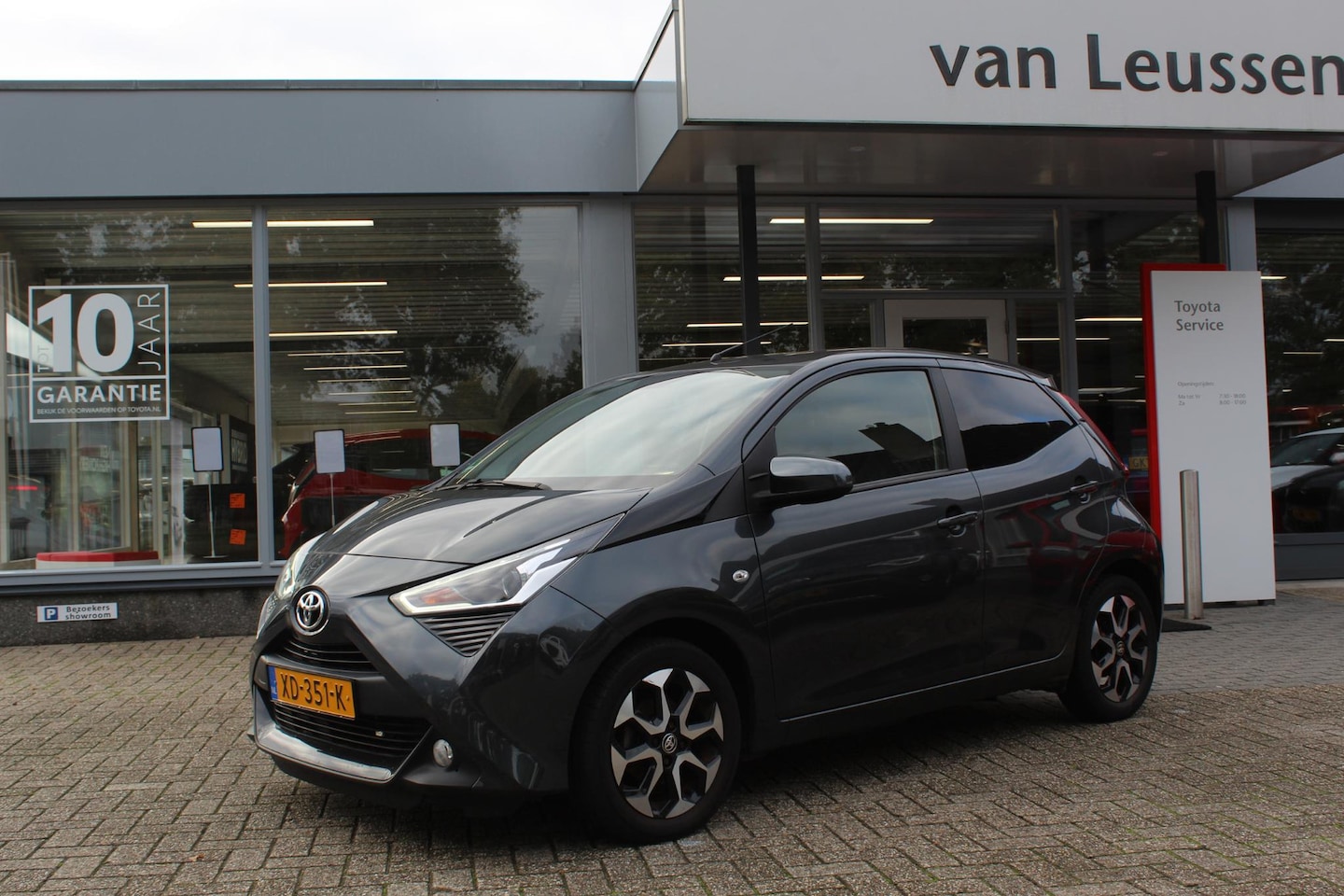 Toyota Aygo - 1.0 VVT-i x-joy 1.0 VVT-i X-JOY - AutoWereld.nl