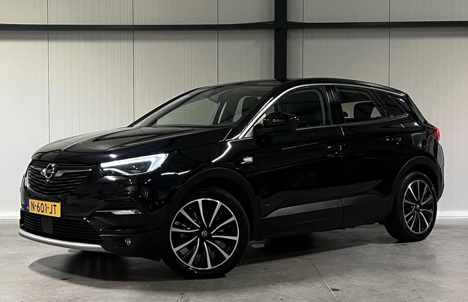 Opel Grandland X - 1.6 Turbo Hybrid Elegance Carplay Trekhaak - AutoWereld.nl