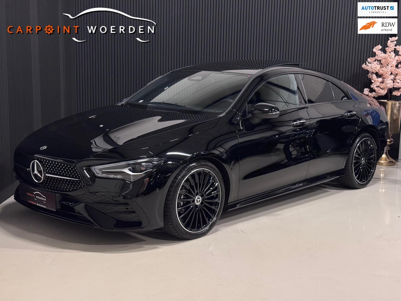 Mercedes-Benz CLA-Klasse - 180 AMG | FACELIFT | PANO | SFEERVERLICHTING - AutoWereld.nl