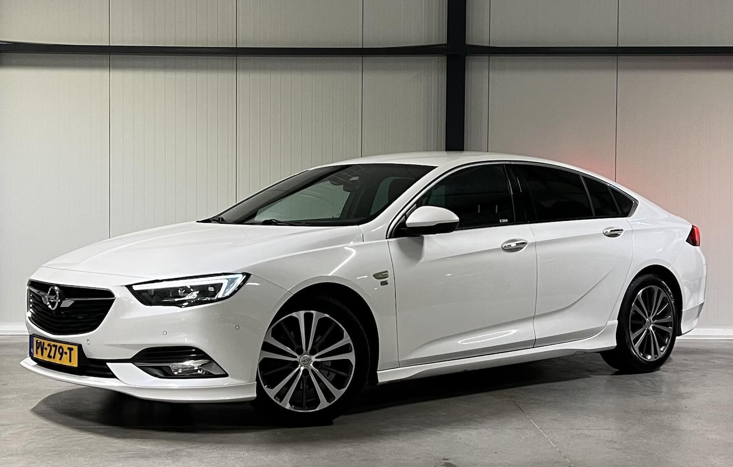 Opel Insignia Grand Sport - 1.5 Turbo Innovation OPC-line VOL! - AutoWereld.nl