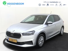 Skoda Fabia - 1.0 TSI Ambition | CarPlay | Airco | Parkeersensoren achter | Cruise control | Lane- en fr