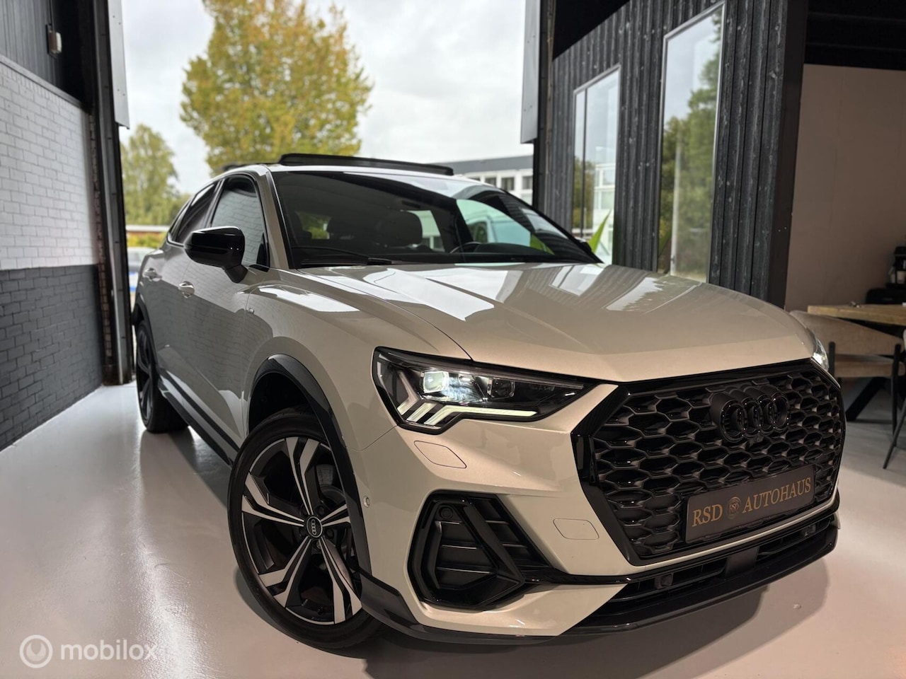 Audi Q3 Sportback - 45 TFSI e S Edition Vol opties! - AutoWereld.nl