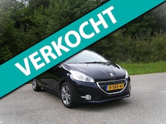 Peugeot 208 - 1.2 VTi Allure . 5 Drs . Airco . Cruiscontrol . LMV . PDC . enz