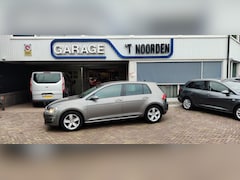 Volkswagen Golf - 1.4 TSI Highline 5 deurs , Navi , PDC , Trekhaak