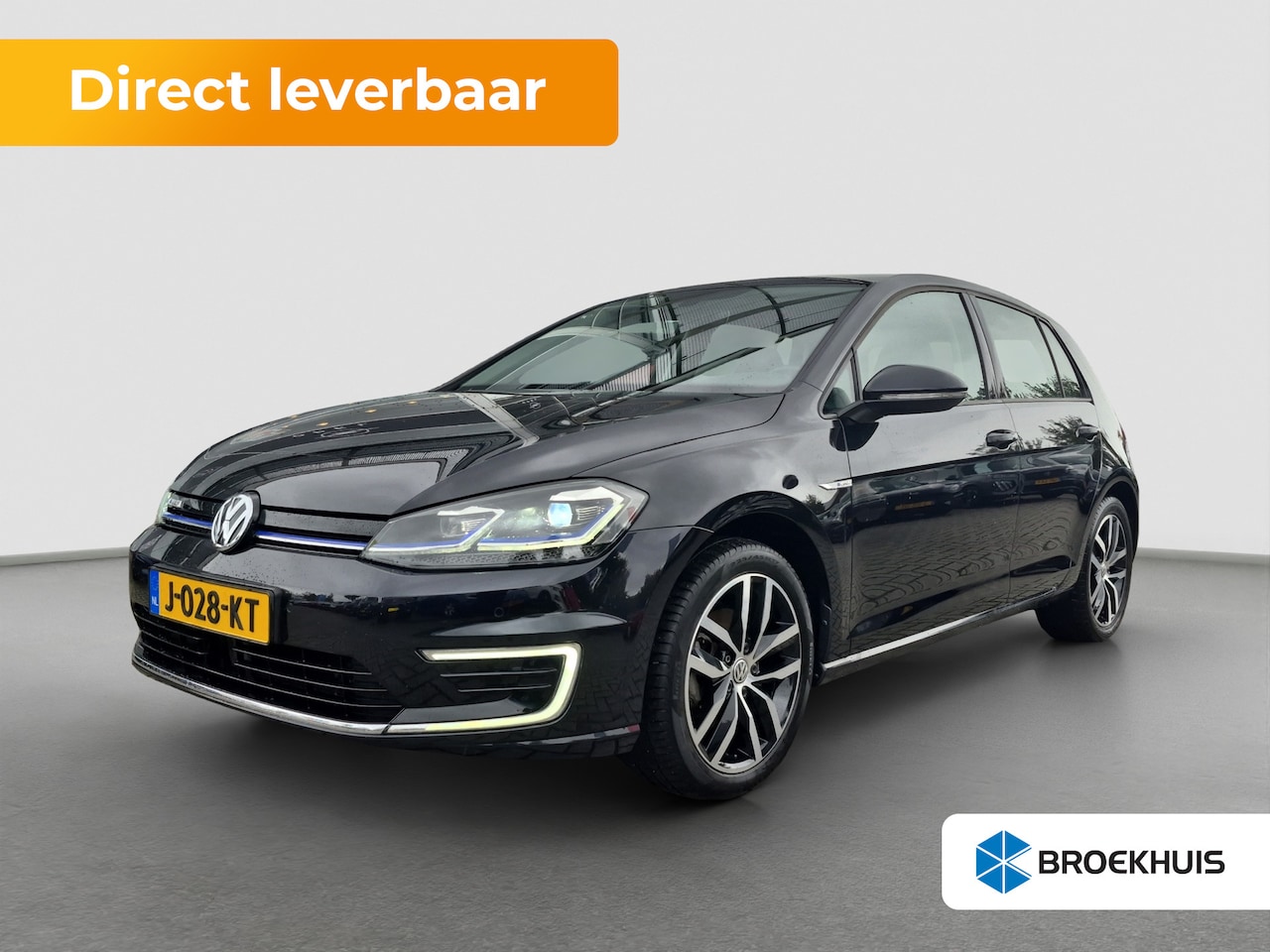 Volkswagen e-Golf - E-DITION Warmtepomp | Camera | Adaptive CC | Parkeersensoren voor + Achter | LED | - AutoWereld.nl
