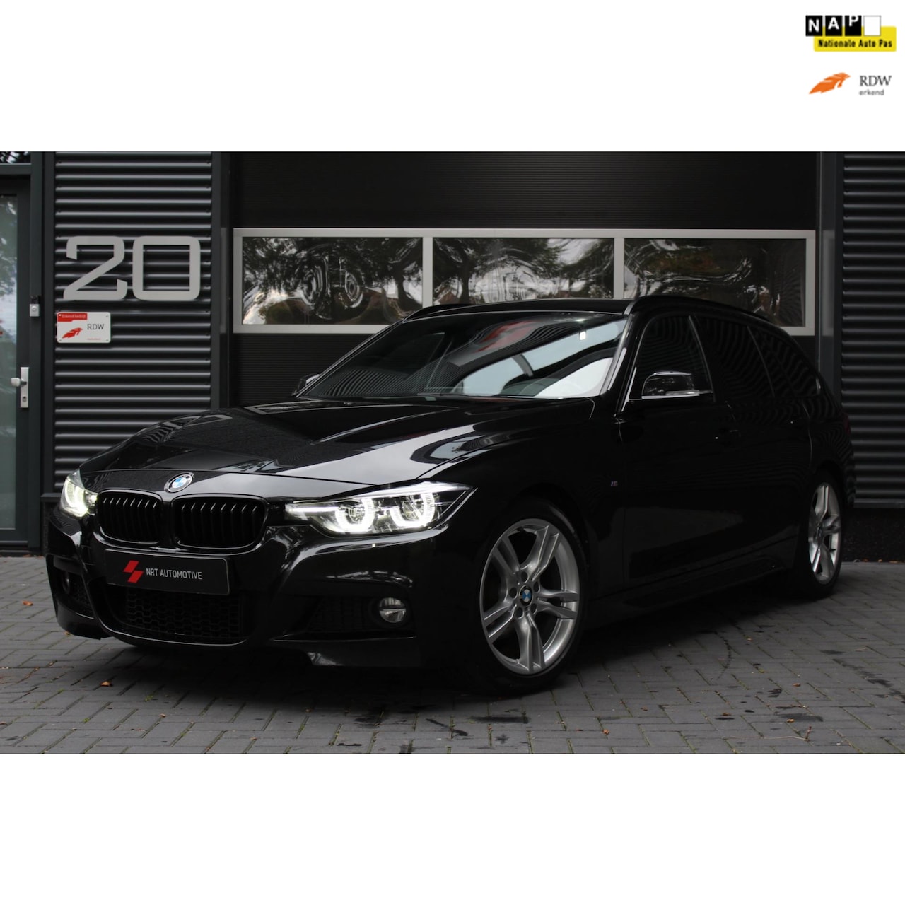 BMW 3-serie - 320i M pakket / CRUISE / CARPLAY / CLIMA / ZEER NETTE AUTO - AutoWereld.nl