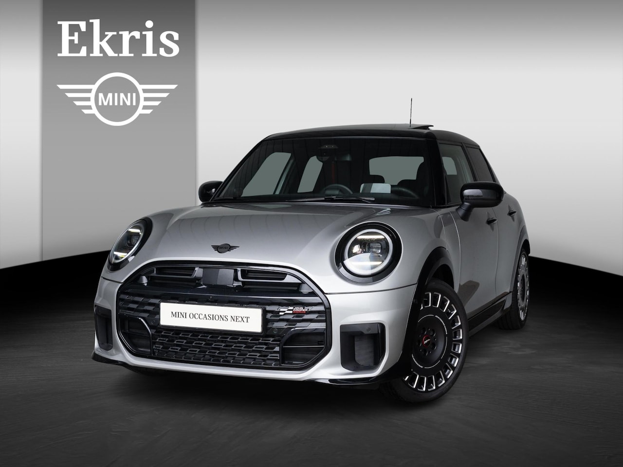 MINI Cooper S - 5-deurs S John Cooper Works Trim + Package XL - AutoWereld.nl
