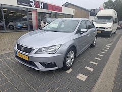 SEAT Leon ST - 1.0 EcoTSI Style Business Intense 5 deurs, airco, apple carplay enz