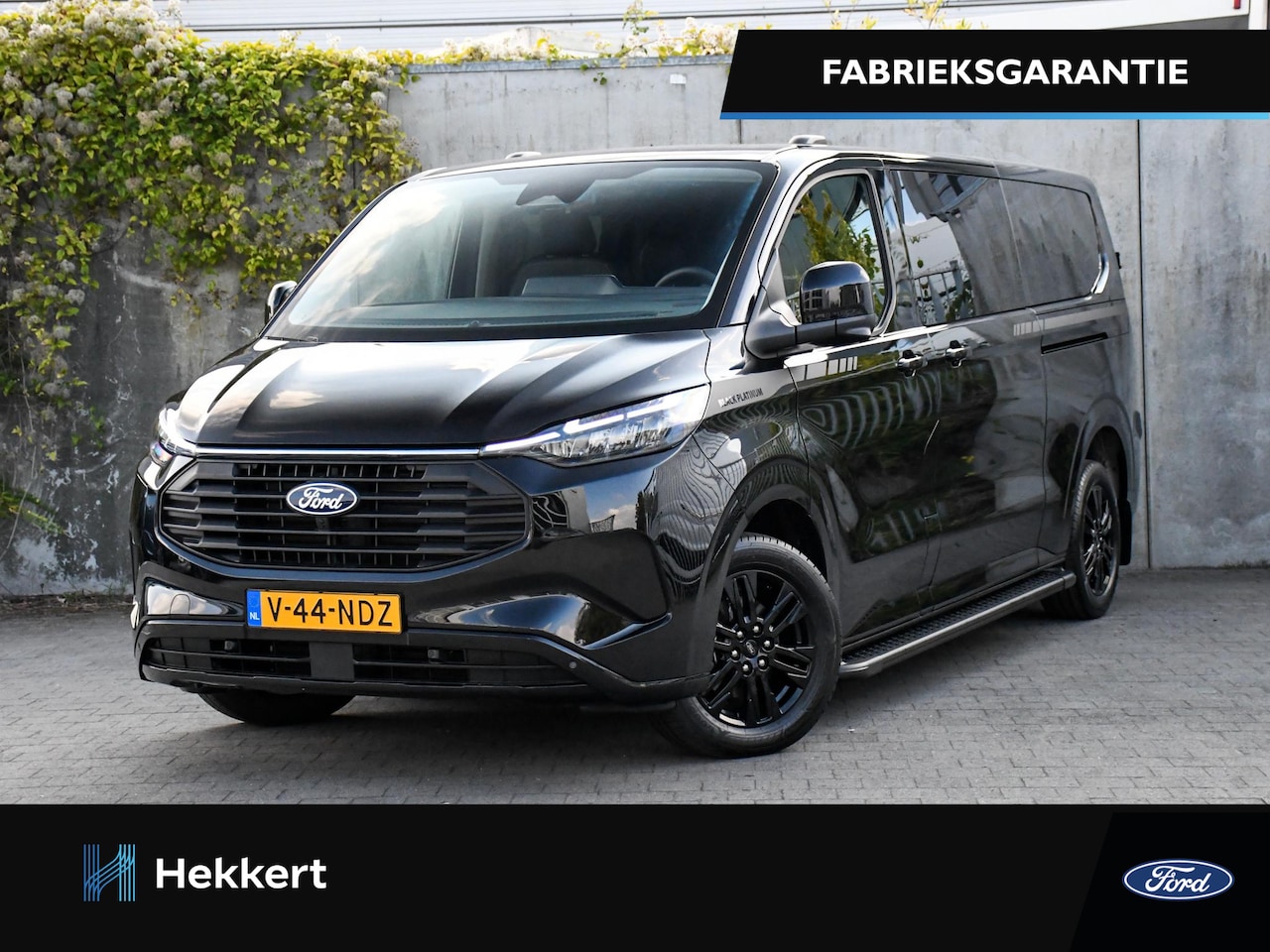 Ford Transit Custom - DC L2H1 Black Platinum 320 2.5 PHEV 233pk Automaat 17''LM | BLIS | LED | ADAPT. CRUISE | 3 - AutoWereld.nl