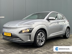 Hyundai Kona Electric - 64 kWh 204pk Pure | LED | Camera | Climate | Carplay | Keyless | Navigatie | 17" Lichtmeta