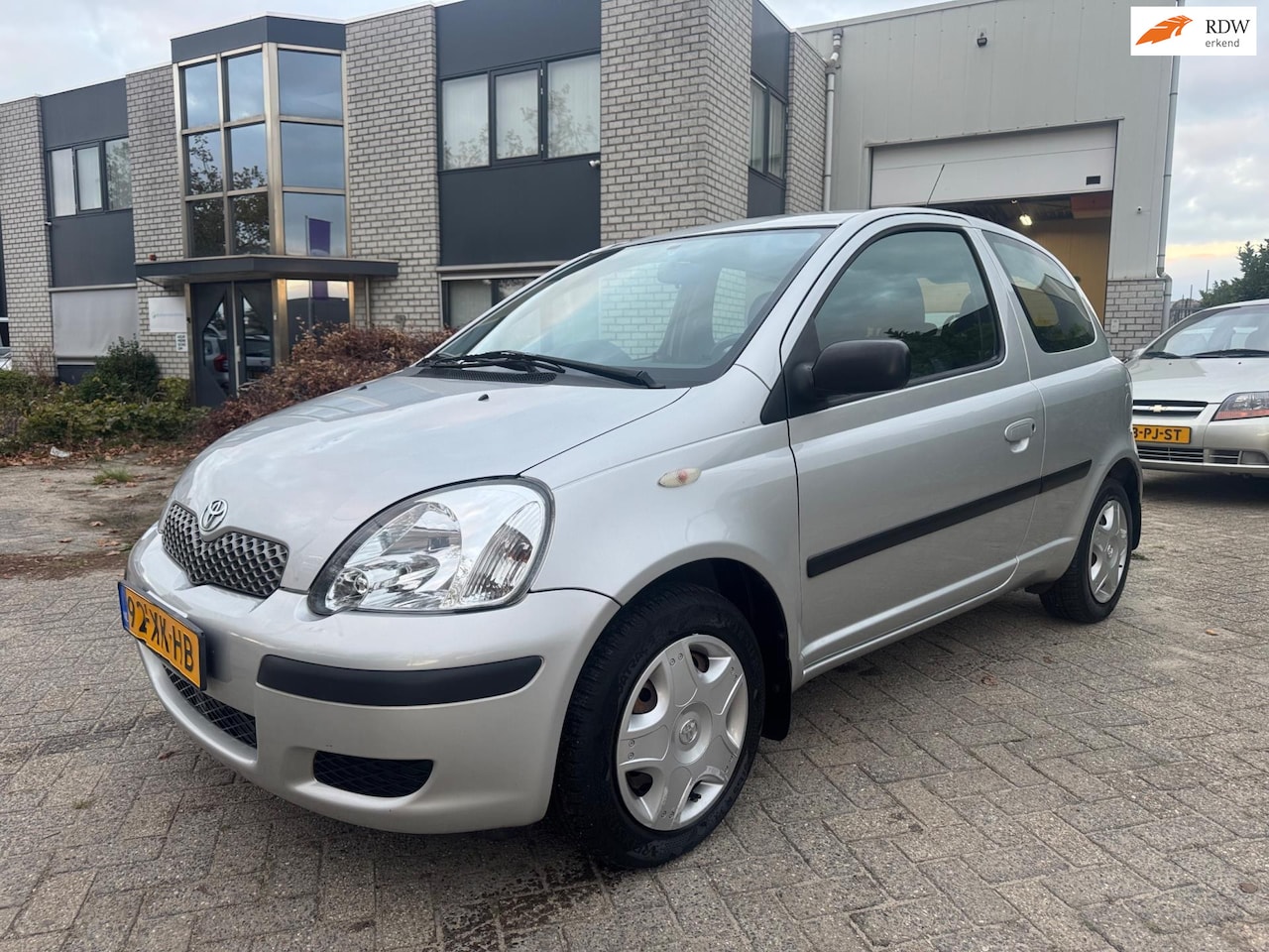Toyota Yaris - 1.0 VVT-i 1ste Eigenaar Nieuwe Apk - AutoWereld.nl