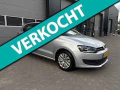 Volkswagen Polo - 1.4-16V Trendline 5drs|Airco|Parkeersensoren|Cruisecontrole|Trekhaak|Nieuwe APK