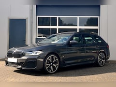 BMW 5-serie Touring - 518d High Executive Edition Automaat | M-Sport | Panoramadak | Comfortstoelen