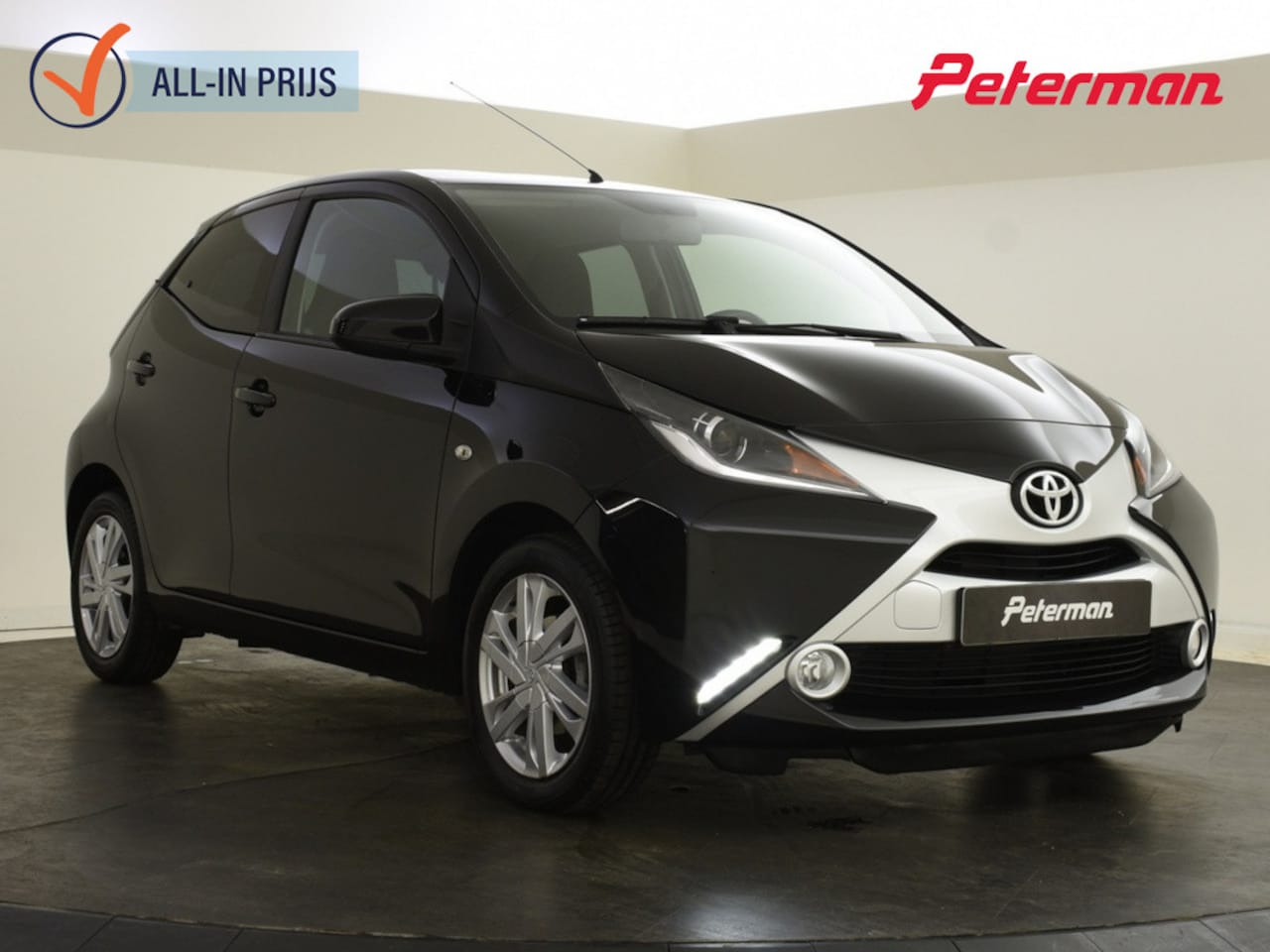 Toyota Aygo - 1.0 VVT-i x-sport Automaat | LM Velgen | Camera | Led - AutoWereld.nl