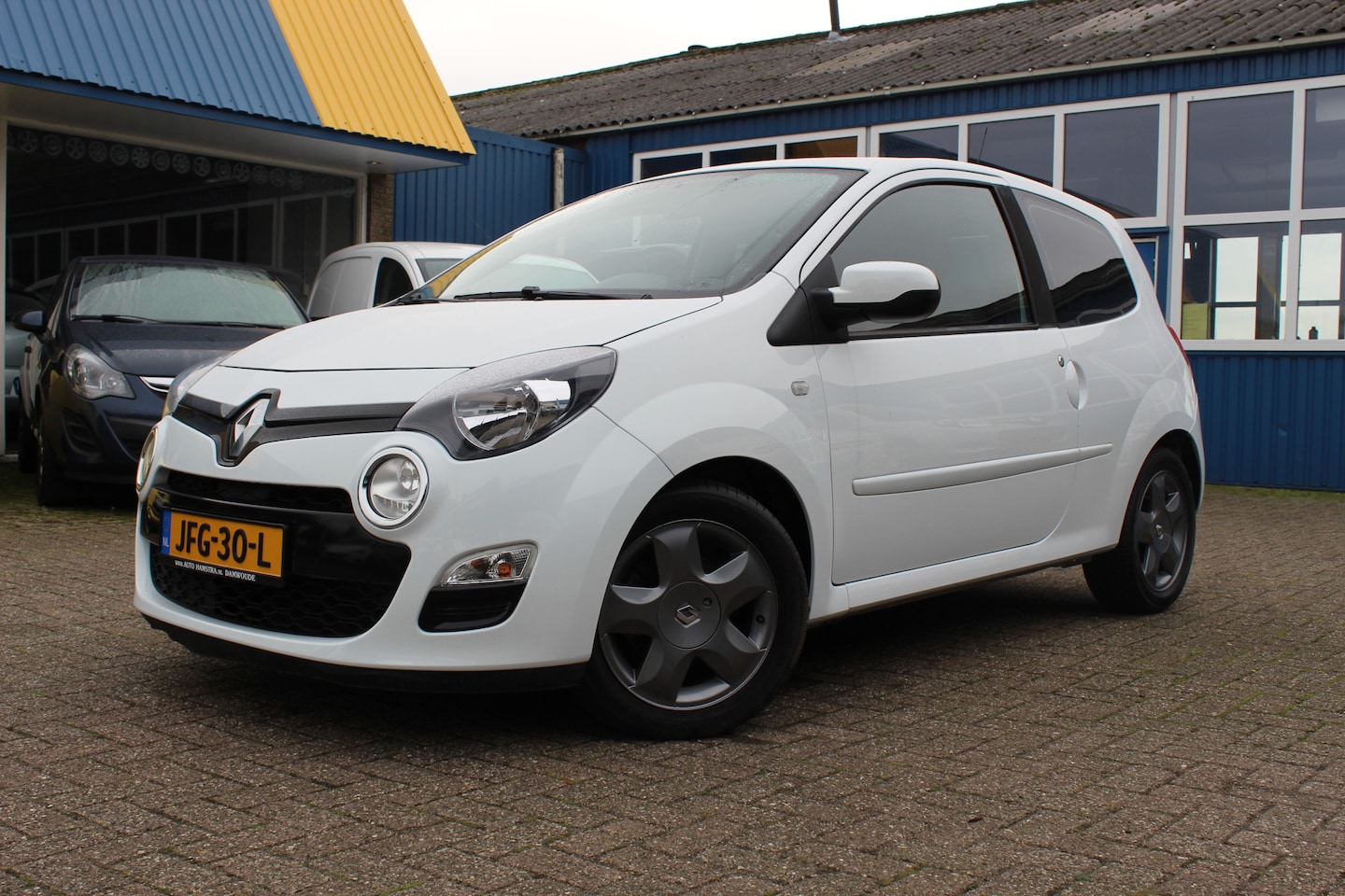 Renault Twingo - 1.2 16V "Paris" Airco - Radio-CD !!! - AutoWereld.nl