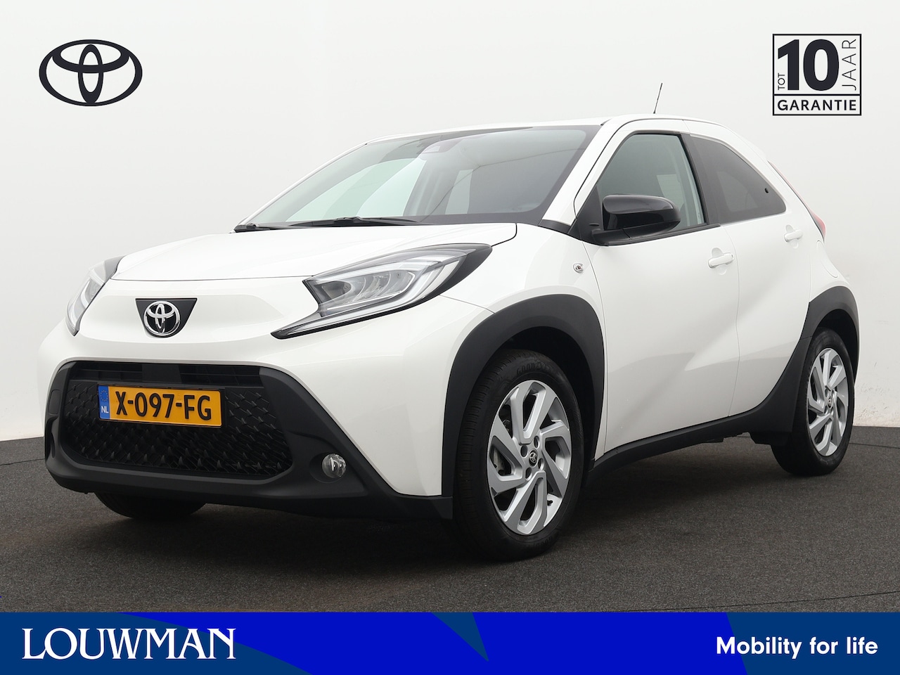 Toyota Aygo X - 1.0 First Edition Limited | Stoelverwarming | LM Velgen | Privacy Glass | - AutoWereld.nl