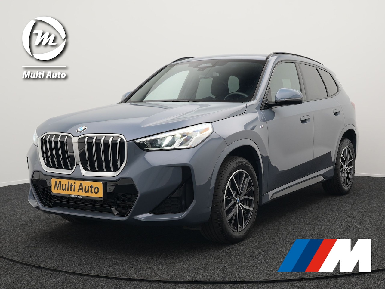 BMW X1 - sDrive18i M-Sport Automaat 136pk Dealer O.H | Leder Alcantara Sportstoelen | Navigatie | C - AutoWereld.nl
