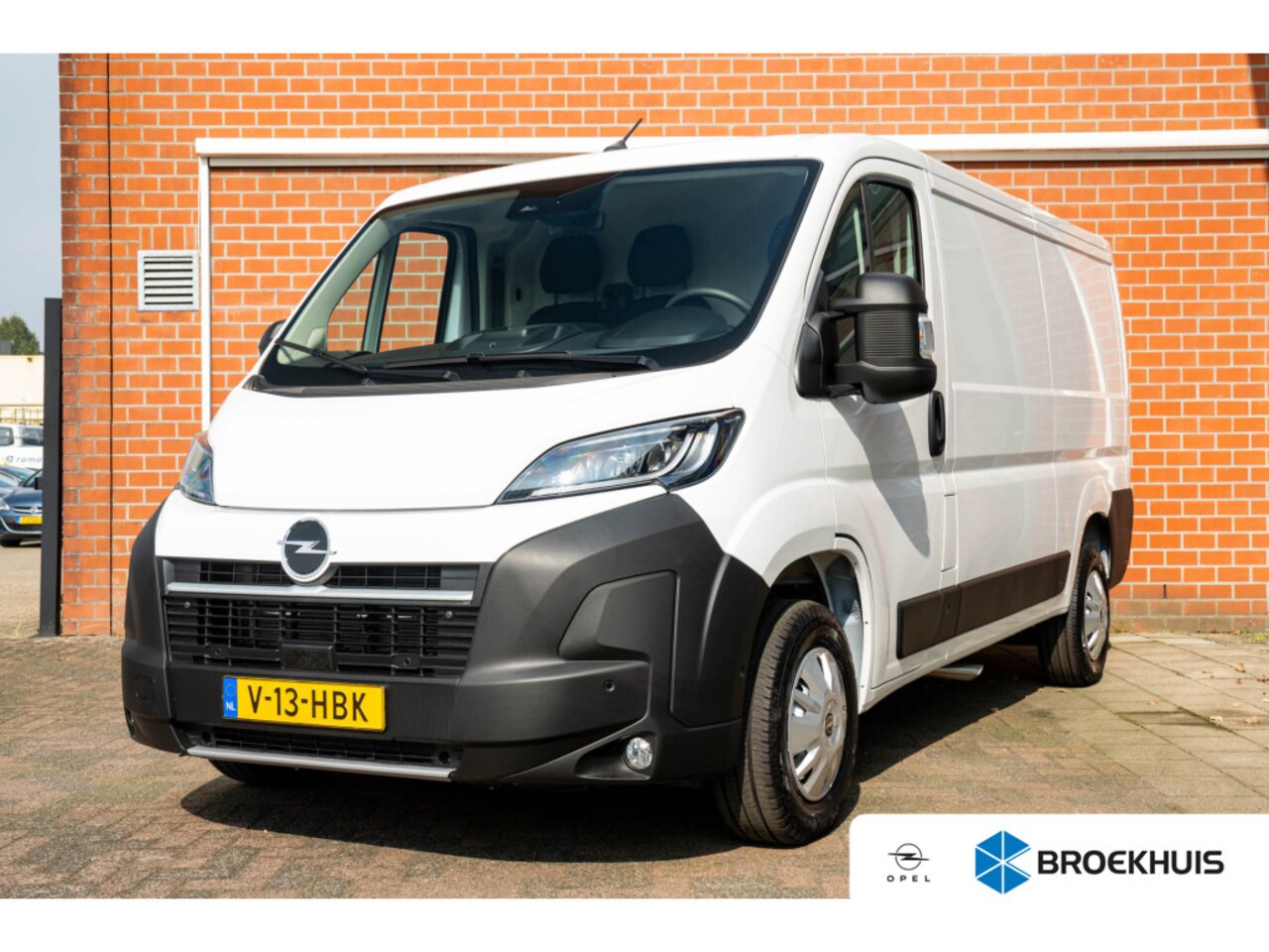 Opel Movano - 2.2D 120 S&S L2H1 3.0t | Camera | Parkeersensoren | Trekhaak | - AutoWereld.nl