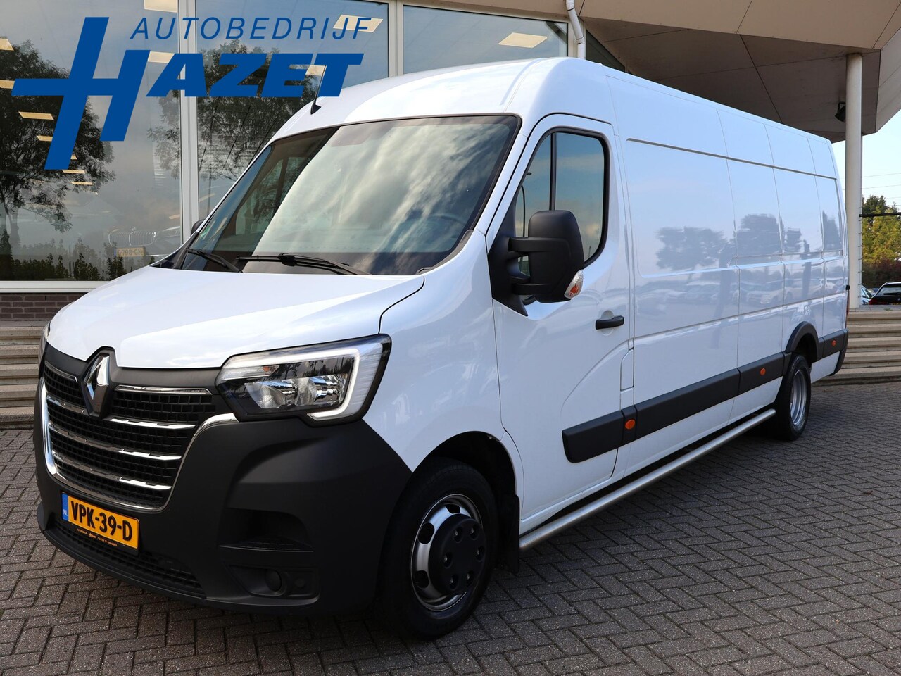 Renault Master - T35 2.3 DCI 165 PK L4H2 DUBBEL LUCHT DL + 3500 KG TREKHAAK | CAMERA | APPLE CARPLAY - AutoWereld.nl