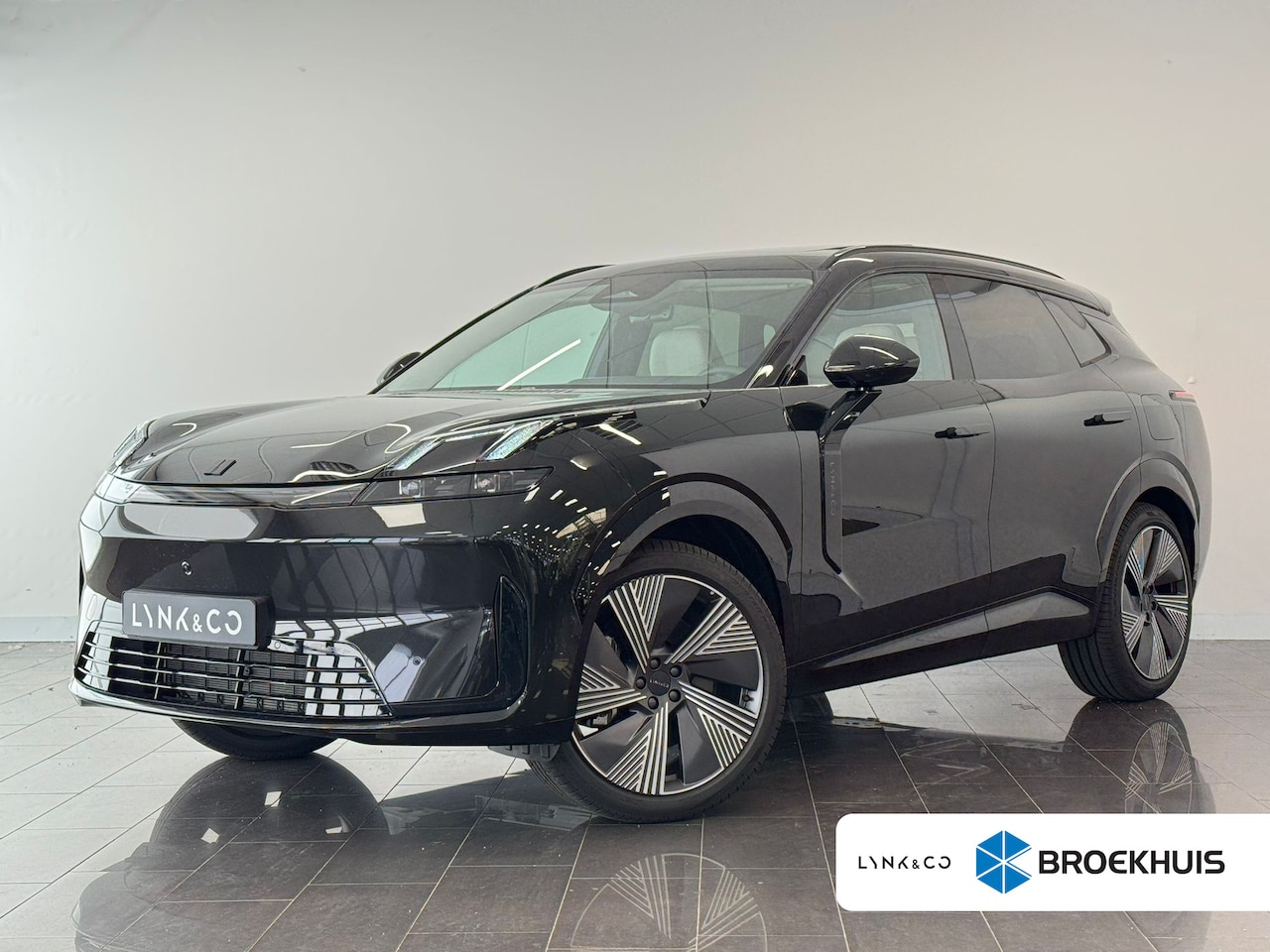 Lynk & Co 08 - 1.5 More | Achterbank verwarmd | Afwijkende dakkleur | Apple Carplay/Android Auto|telefoon - AutoWereld.nl