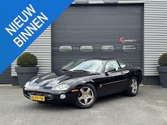 Jaguar XKR - 4.0 V8 Coupé UNIEK MOOI | Lederen Bekleding | Lichtmetalen Velgen | Stoelverwarming |