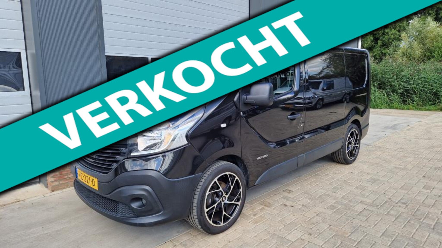 Renault Trafic - 1.6 dCi T27 L1H1 Luxe NAV*Cruise*Camera*Inrichting - AutoWereld.nl