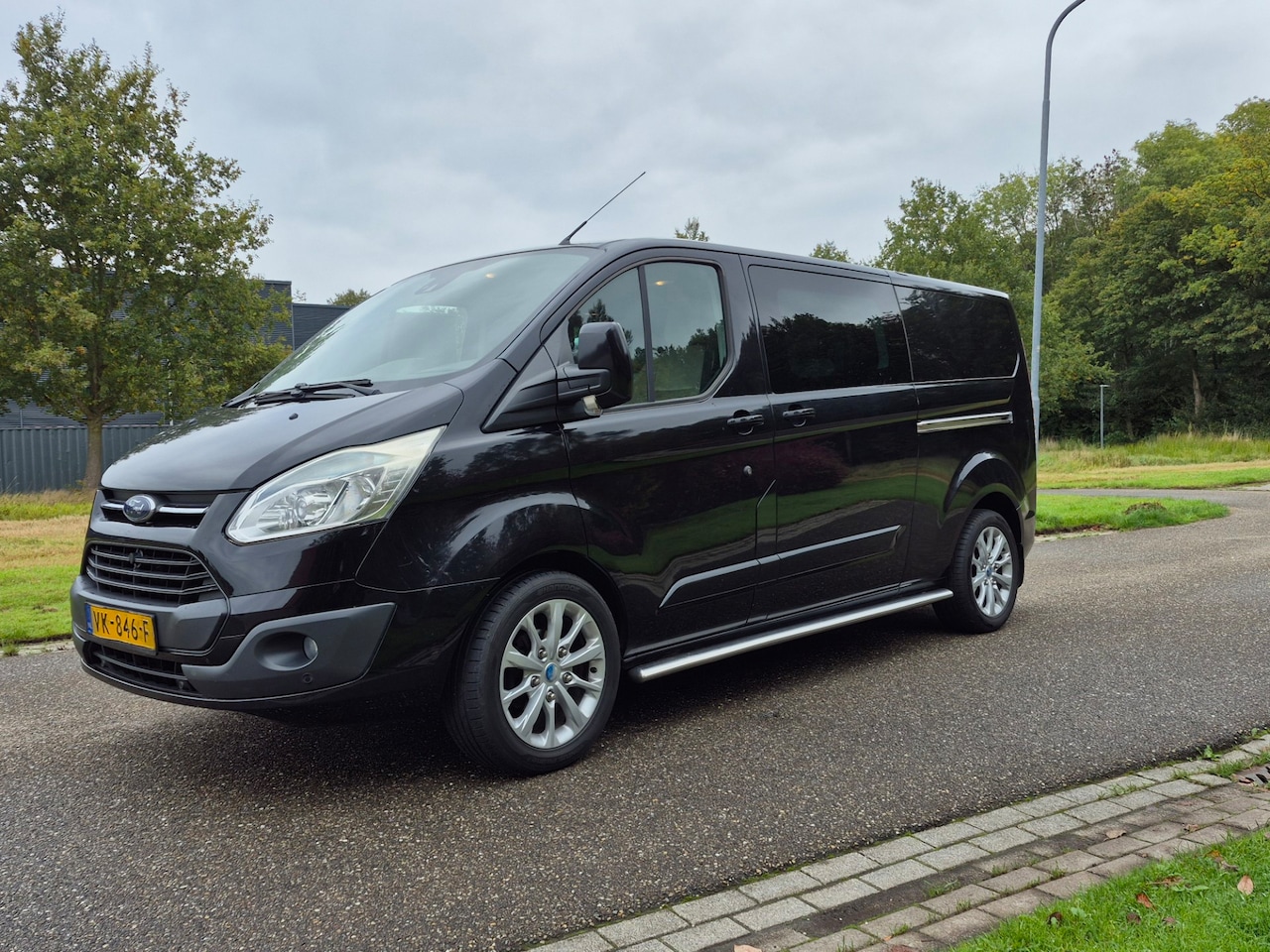 Ford Transit Custom - 290 2.2 TDCI L2H1 Limited DC 290 2.2 TDCI L2H1 Limited DC,leer/Marge - AutoWereld.nl