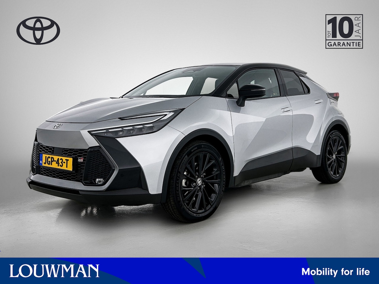 Toyota C-HR - 2.0 Plug-in Hybrid 220 GR SPORT 2.0 Plug-in Hybrid 220 GR SPORT - AutoWereld.nl