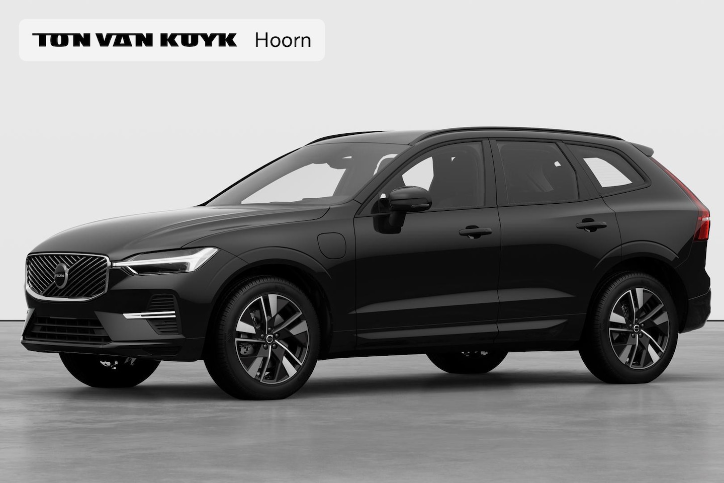 Volvo XC60 - 2.0 T6 Plug-in hybrid AWD Essential / Driver assist / 19 inch / Stoelverwarming / Stuurver - AutoWereld.nl