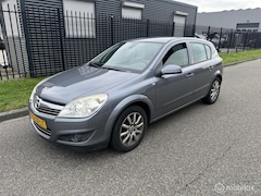 Opel Astra - 1.6 Executive