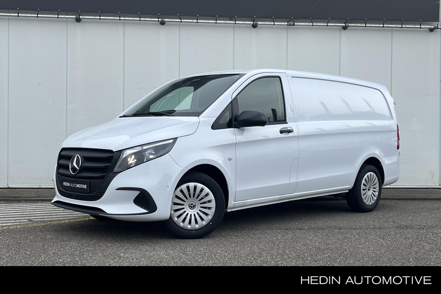 Mercedes-Benz Vito - 114 L2 Automaat Pro | Trekhaak | Parkeerpakket met achteruitrijcamera | Smartphone Integra - AutoWereld.nl