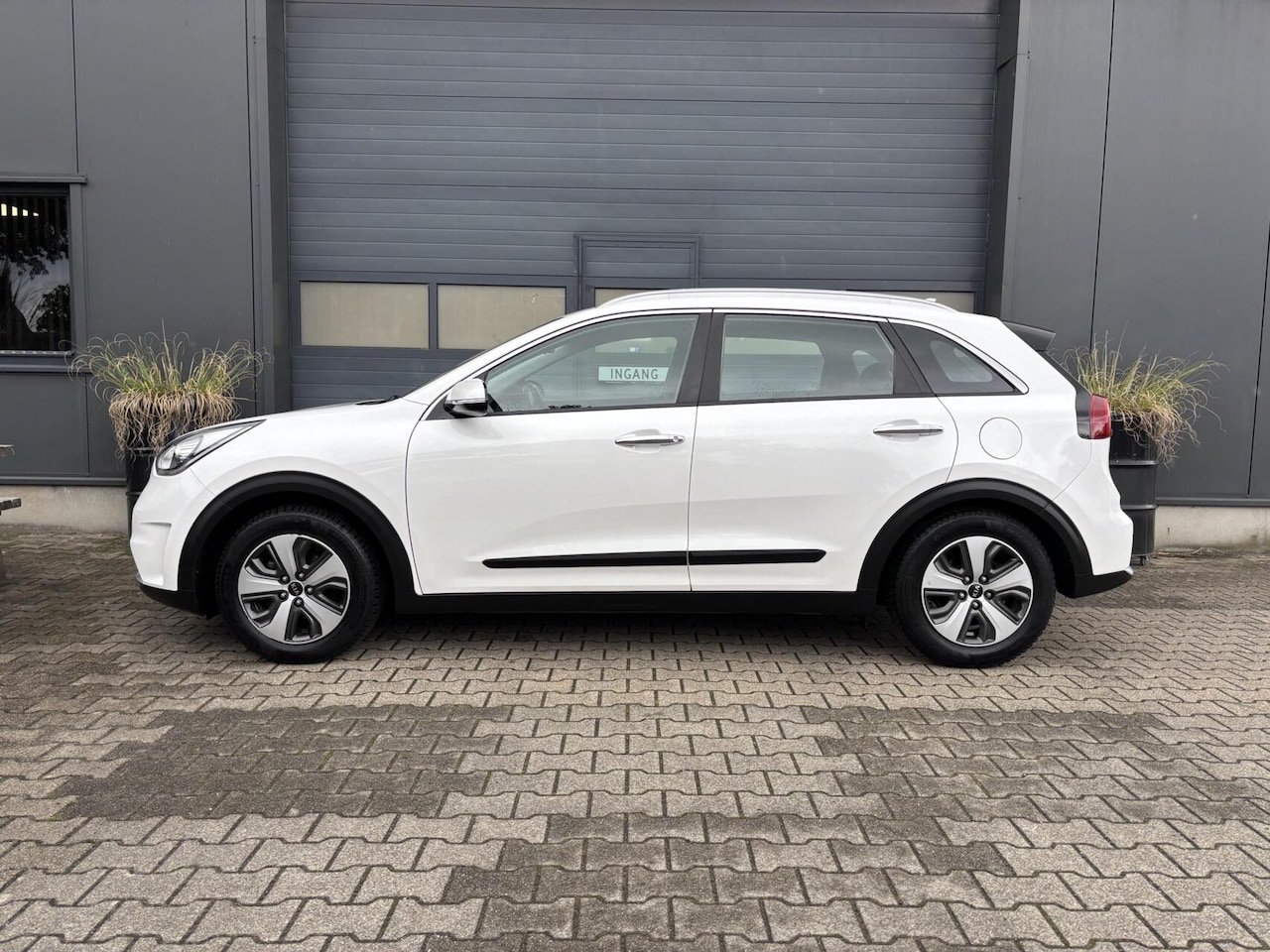 Kia Niro - 1.6 GDi Hybrid DynamicLine AppleCarPlay/ AndroidAuto/ Cruise Control/ Afneembare Trekhaak/