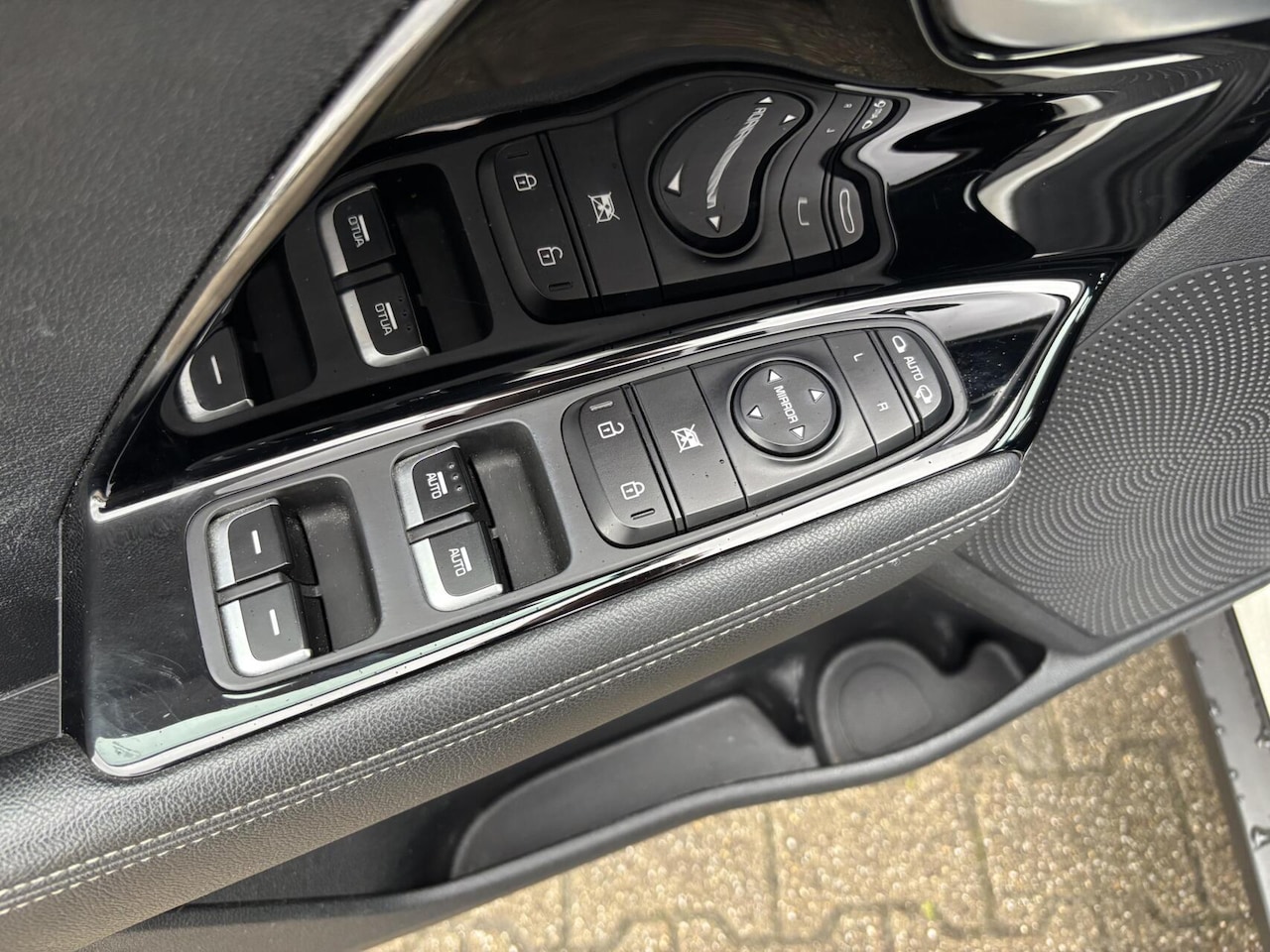 Kia Niro - 1.6 GDi Hybrid DynamicLine AppleCarPlay/ AndroidAuto/ Cruise Control/ Afneembare Trekhaak/