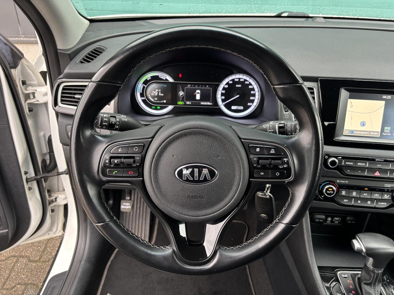 Kia Niro - 1.6 GDi Hybrid DynamicLine AppleCarPlay/ AndroidAuto/ Cruise Control/ Afneembare Trekhaak/