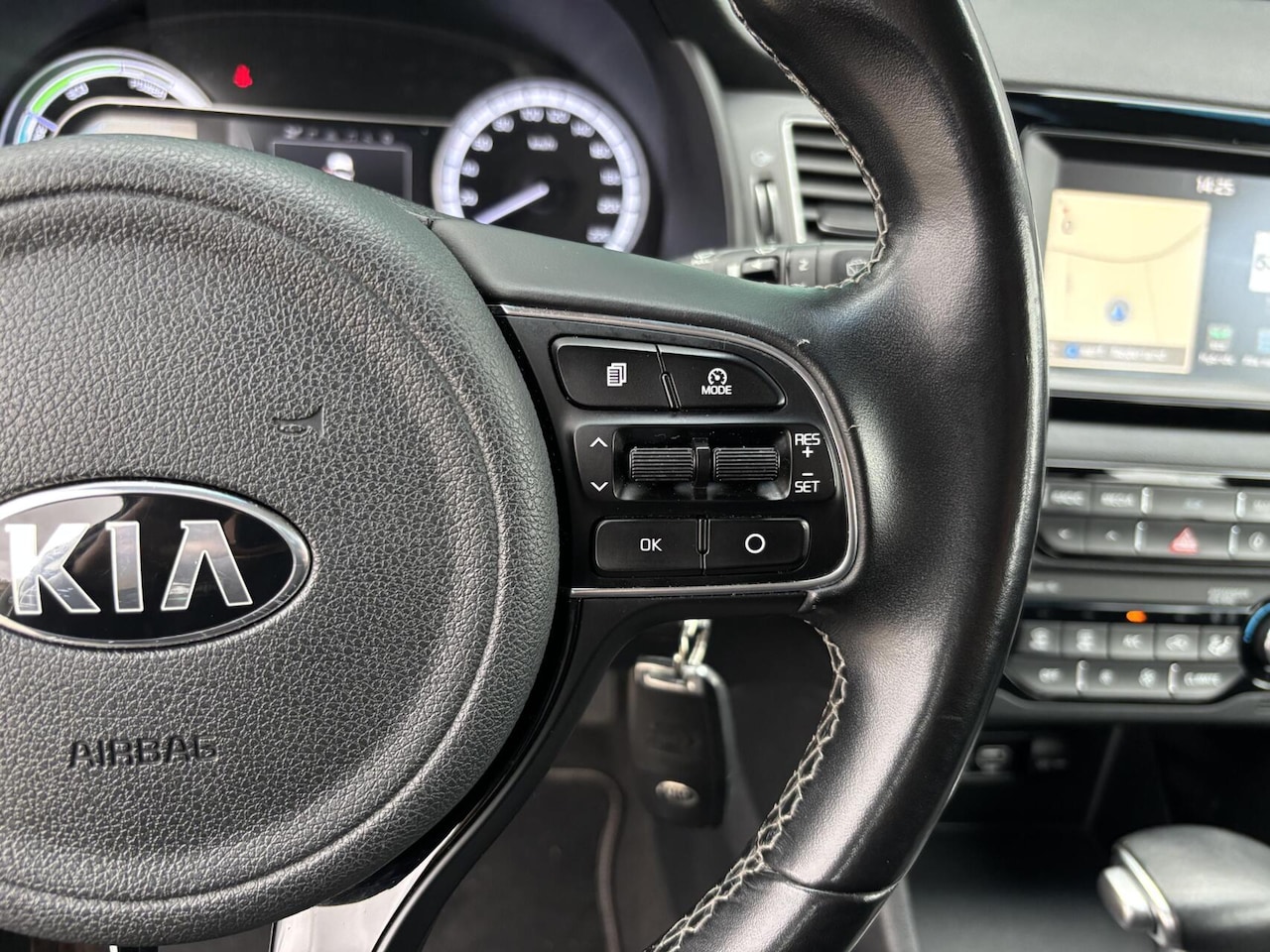 Kia Niro - 1.6 GDi Hybrid DynamicLine AppleCarPlay/ AndroidAuto/ Cruise Control/ Afneembare Trekhaak/