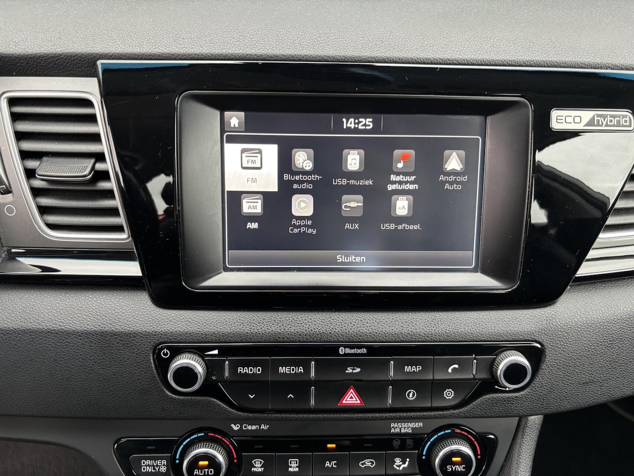Kia Niro - 1.6 GDi Hybrid DynamicLine AppleCarPlay/ AndroidAuto/ Cruise Control/ Afneembare Trekhaak/